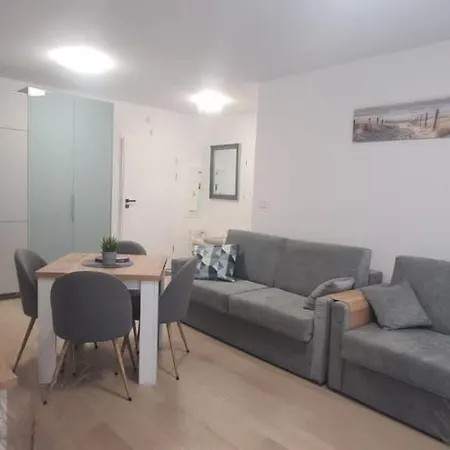 Apartment Apartament Blisko Morza A11 Grzybowo (West Pomeranian)